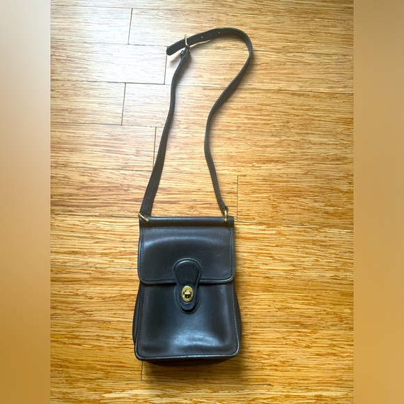 Coach Handbags - Coach Vintage Murphy Bag 9930